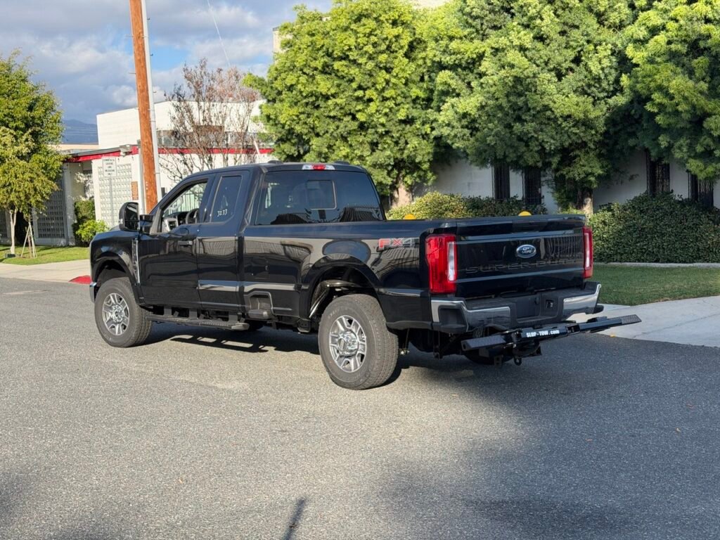 2026 Ford F-350 XLT | Hidden Wheel Lift